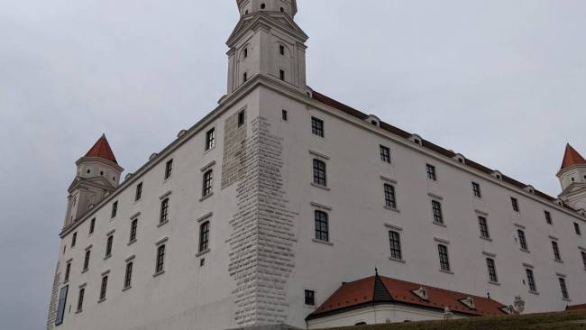 dstech_vzduchotechnika_klimatizacia_bratislavsky_hrad2_original